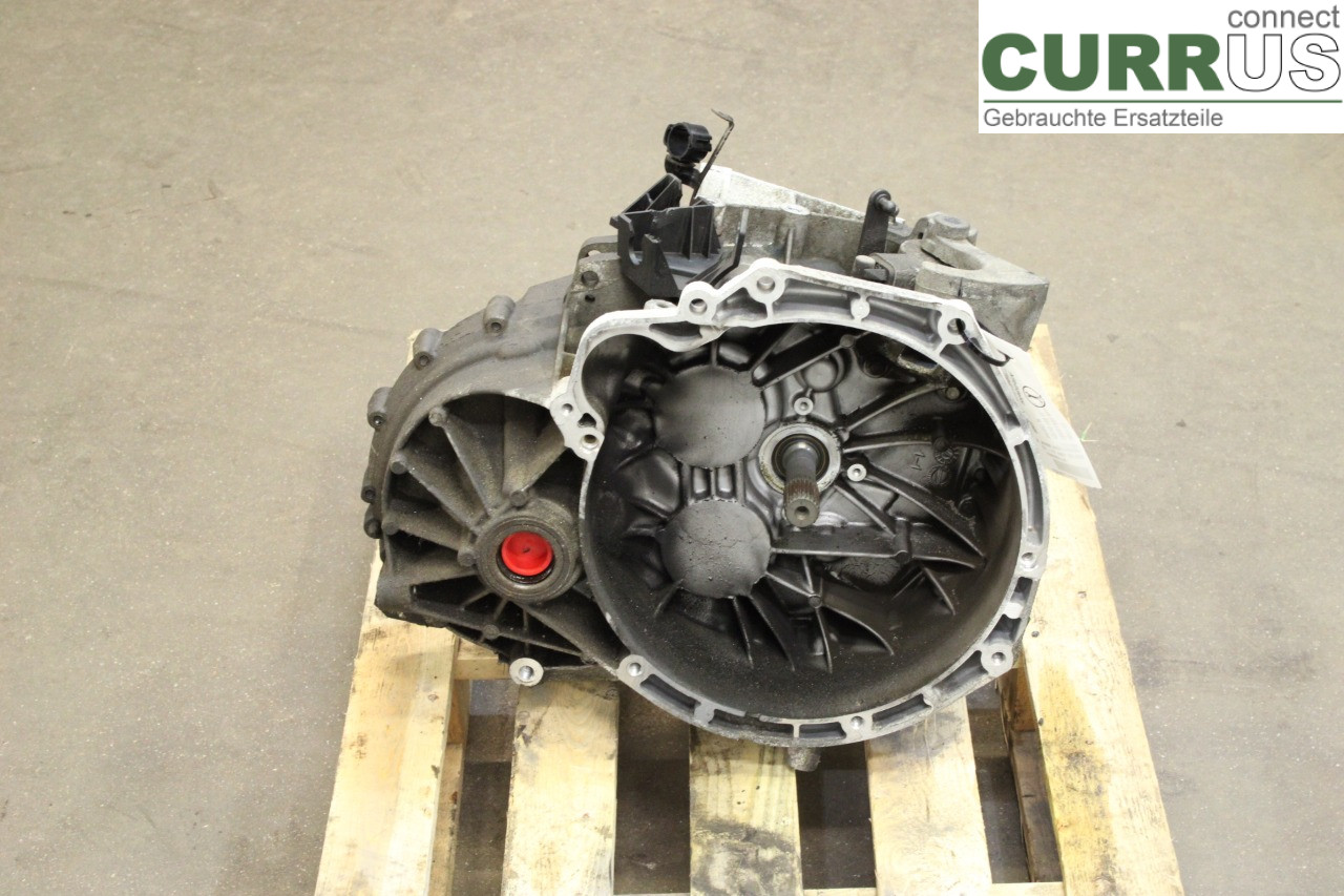 VOLVO V60  11-13 Gearbox (6-speed) 36051127 D4162T