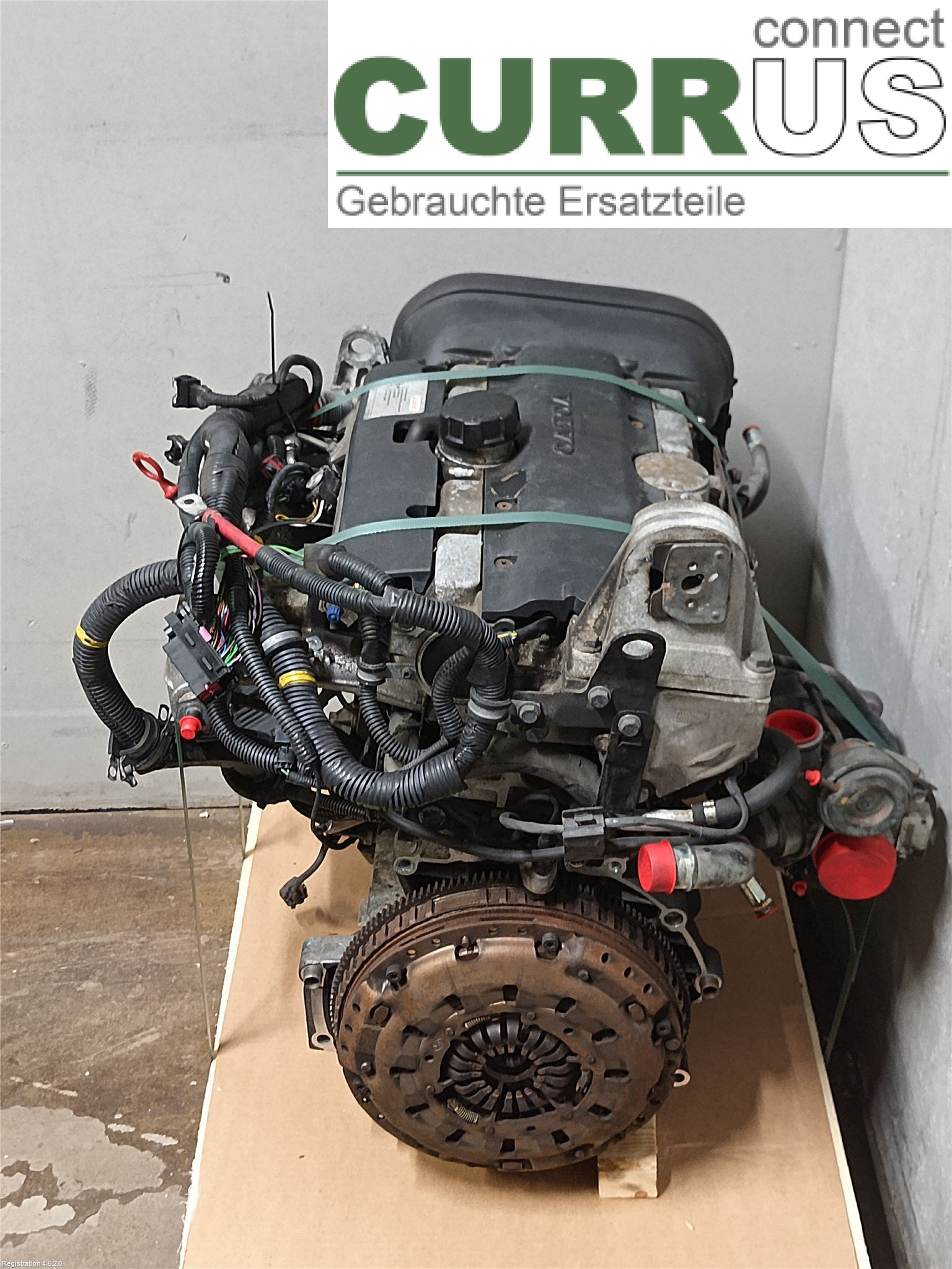 VOLVO V70      00-04 Motor 8251104 B5234T3