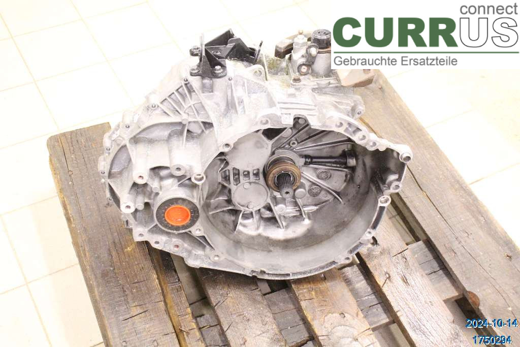 VOLVO V60  14-18 Gearbox (6-speed) 36010332 T3 2,0