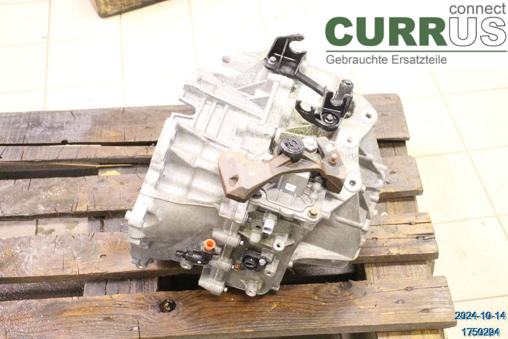 VOLVO V60  14-18 Gearbox (6-speed) 36010332 T3 2,0