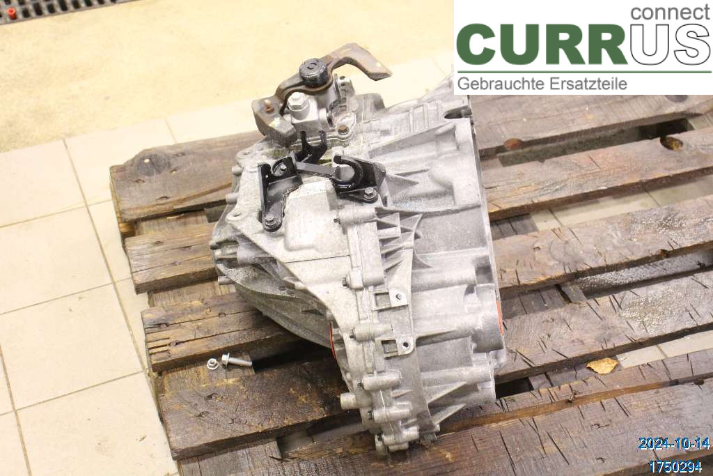 VOLVO V60  14-18 Gearbox (6-speed) 36010332 T3 2,0