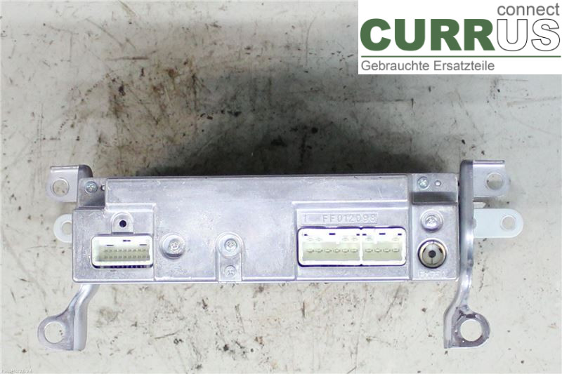 TOYOTA iQ Radio CD / Multimedia panel  1.0/1KR-FE
