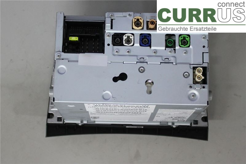 MB CLS-KLASS (C218/X218)   11-17 Radio-CD-/Multimedia-Panel A2189005607 OM642.852