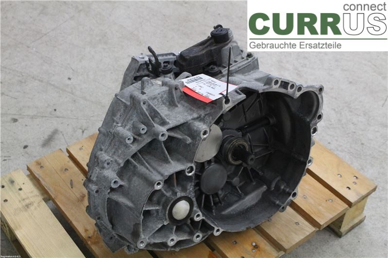 VOLVO V60  11-13 Skrzynia 6-biegowa 36001863 D5204T2