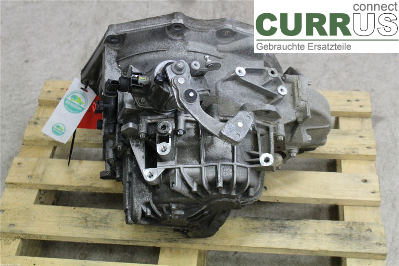 OPEL ASTRA  J    10-15 Gearbox (6-speed) 55584340 