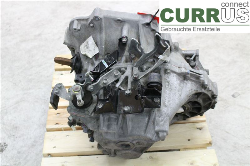 TOYOTA AVENSIS   09-15 6-Gang-Getriebe 3030020A90 1AD-FTV