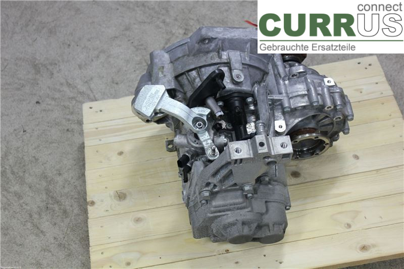 VW PASSAT  15-19 6-Gang-Getriebe 02S300051SX CZEA