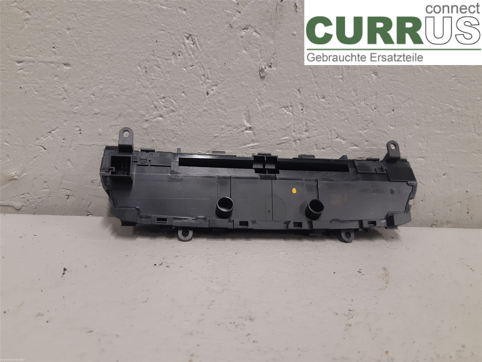 MB C-KLASS (W205)  14- Radio CD / Multimedia panel A2059054601 OM651.921