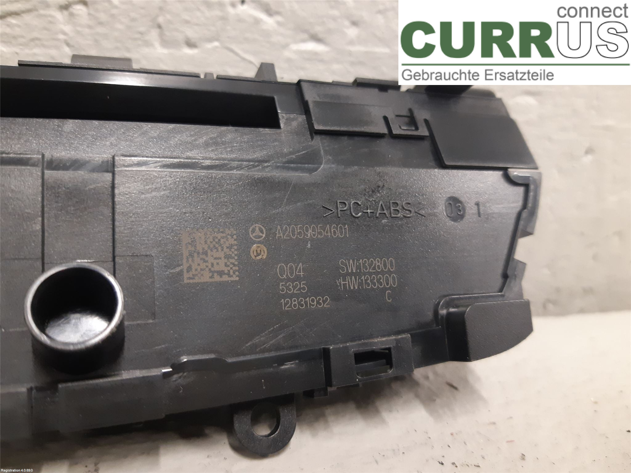 MB C-KLASS (W205)  14- Radio CD / Multimedia panel A2059054601 OM651.921
