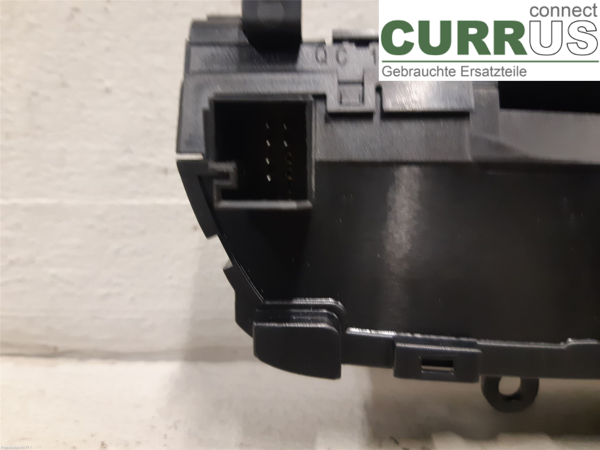 MB C-KLASS (W205)  14- Radio CD /Multimediapanel A2059052701 OM651.921