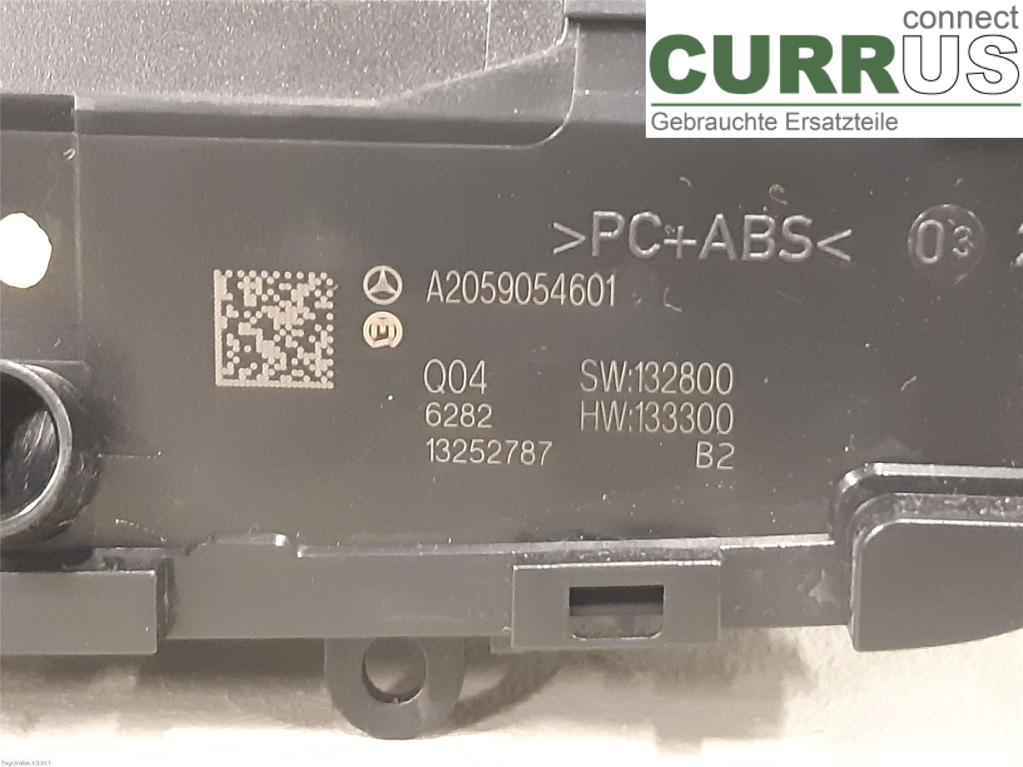 MB C-KLASS (W205)  14- Radio CD / panneau multimédia A 205 905 46 01 OM651.921