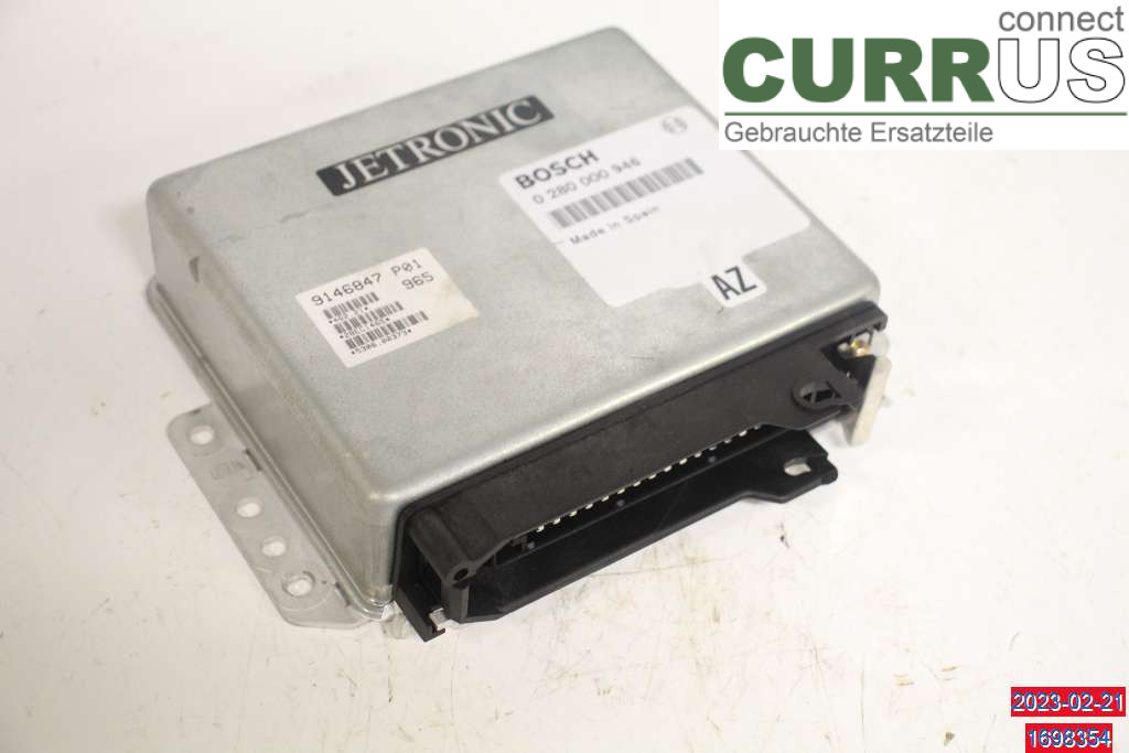 VOLVO 940      91-98 Motorens styreenhed (ECU) 8251084 2,3I