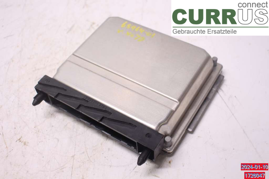 VOLVO XC70   01-04 Engine Control Unit (ECU) 8602253 2.4T