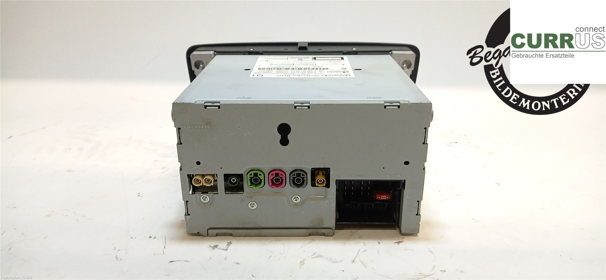 MB A-KLASS (W176)   13-18 Radio-CD-/Multimedia-Panel A 246 900 87 10 OM651.901