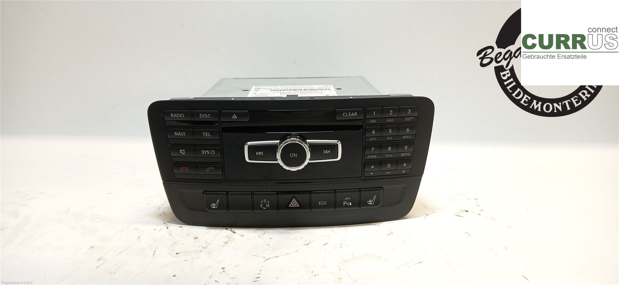 MB A-KLASS (W176)   13-18 Radio-CD-/Multimedia-Panel A 246 900 87 10 OM651.901