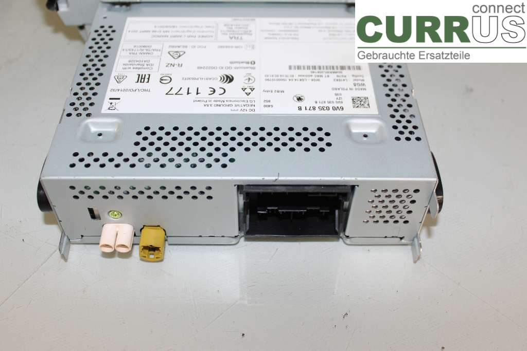 SKODA FABIA  15- Radio CD / panneau multimédia 6V0035871B 1,2TSI 90HK
