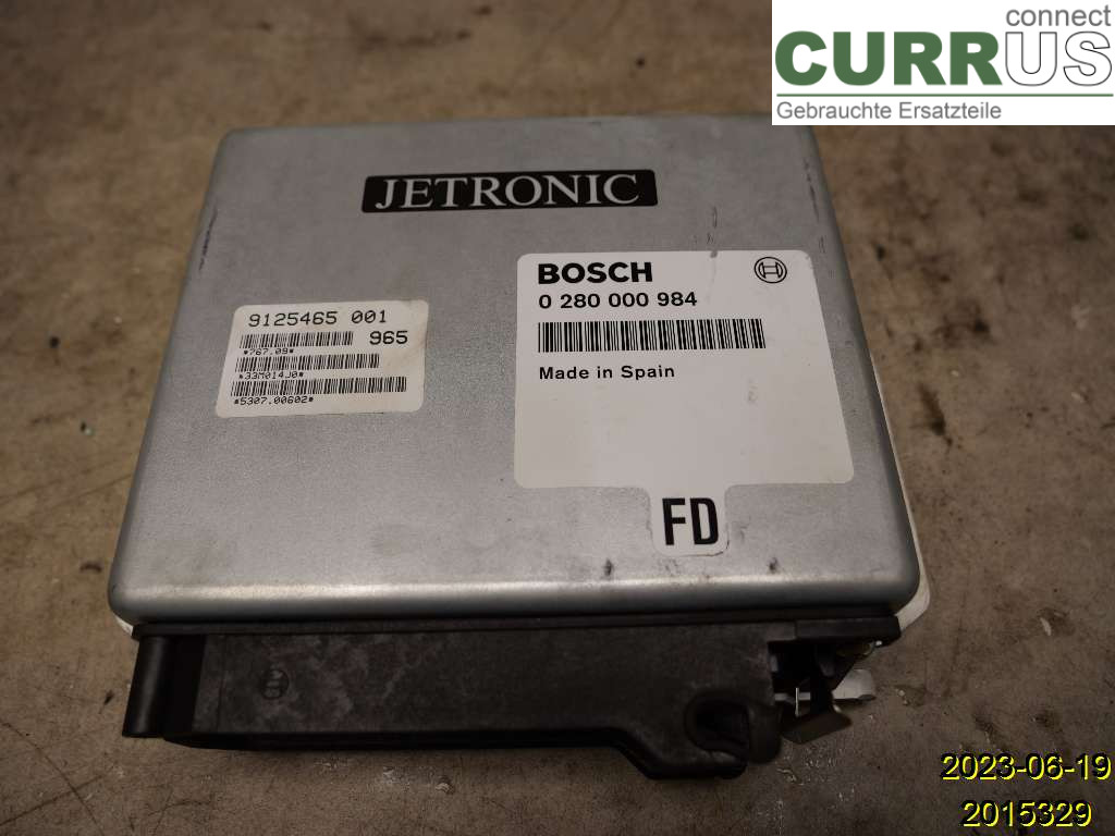 VOLVO 940      91-98 Engine Control Unit (ECU) 8601361 B230FT