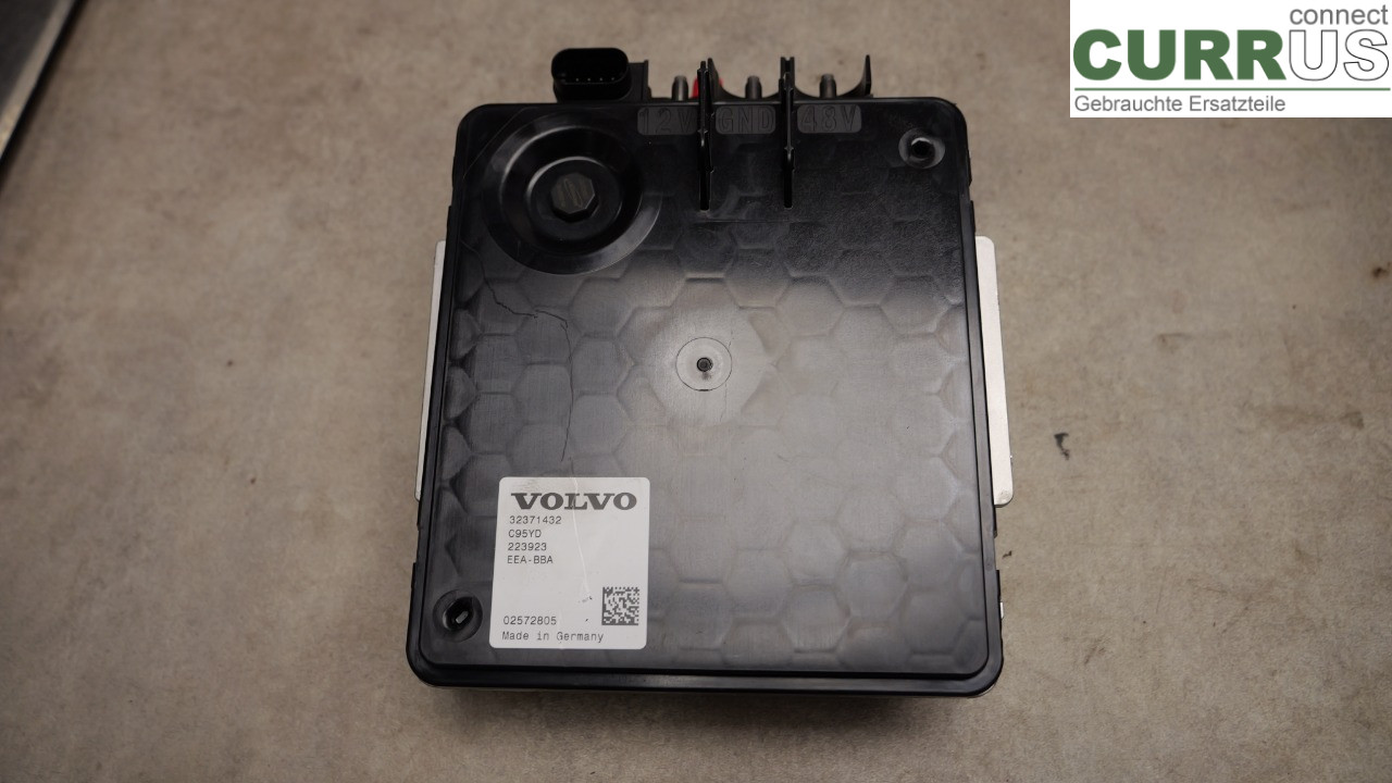 VOLVO XC60  18- Moduł rozdziału zasilania 36013252 B420T2