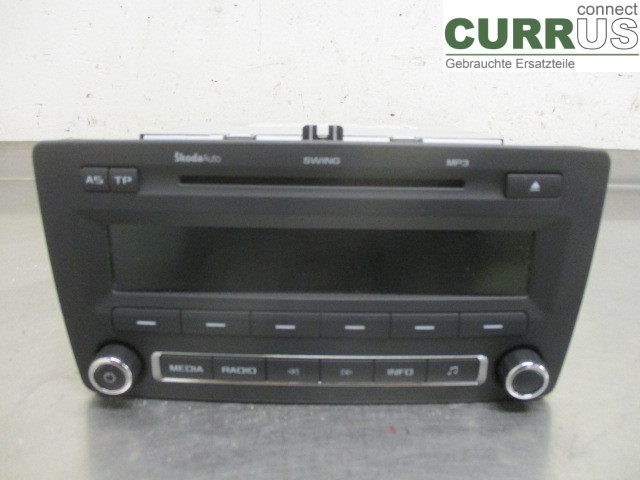 SKODA OCTAVIA    05-13 Radio CD / multimediepanel 1Z0035161G CDAA 1.8TSI