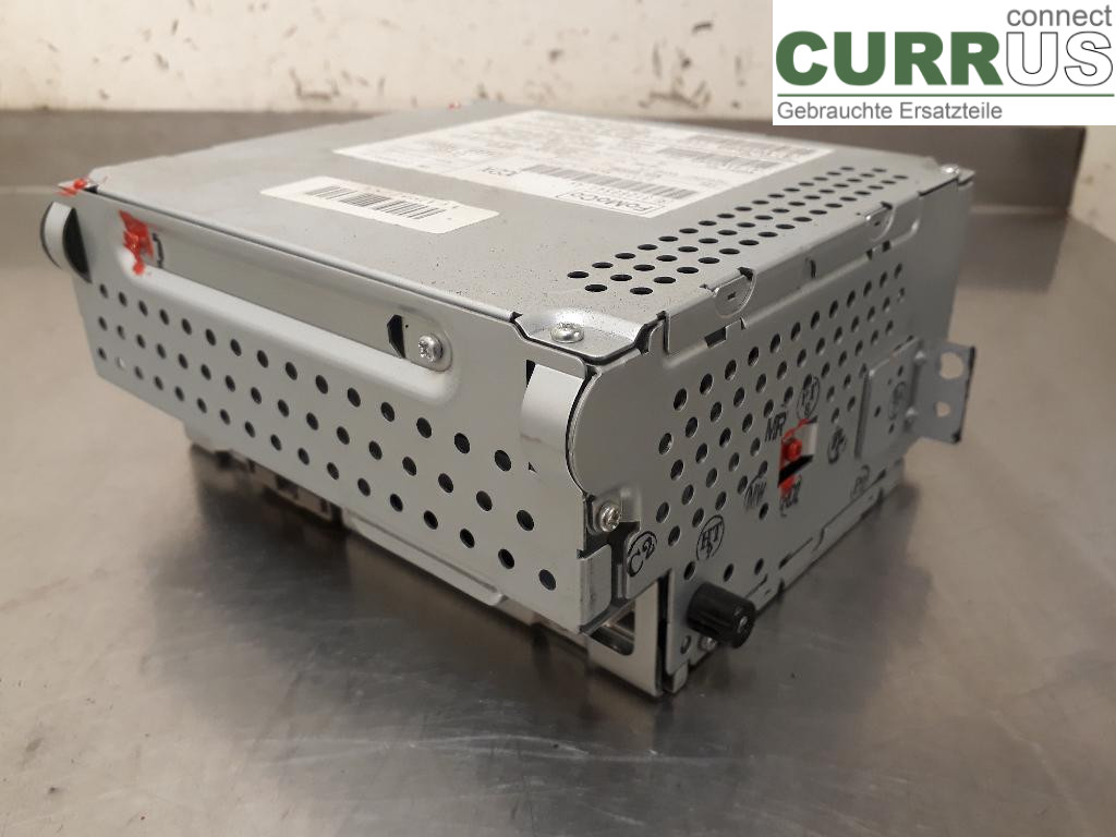 VOLVO V70      08-13 Radio CD / Multimedia panel 36050929 B4204S4