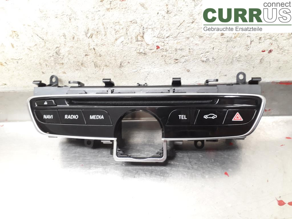MB C-KLASS (W205)  14- Radio CD /Multimediapanel A2059052701 OM651.921