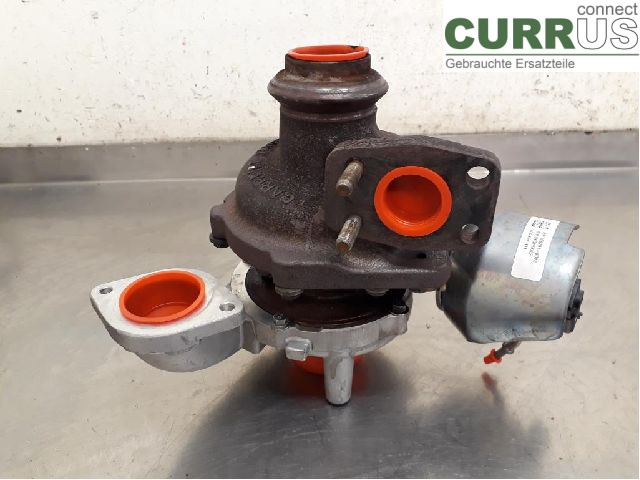 VOLVO V40  12-19 Turbosprężarka 36010147 D4162T