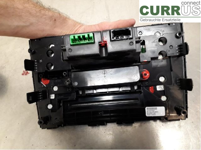 VOLVO XC90    07-14 Radio CD / Multimedia panel 31300031 D5244T4