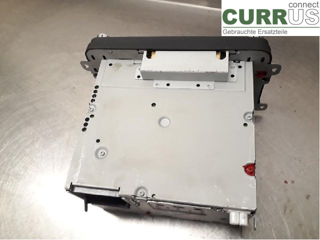 VW PASSAT      05-10 Radio CD / panel multimedialny 3C8057195X CDGA