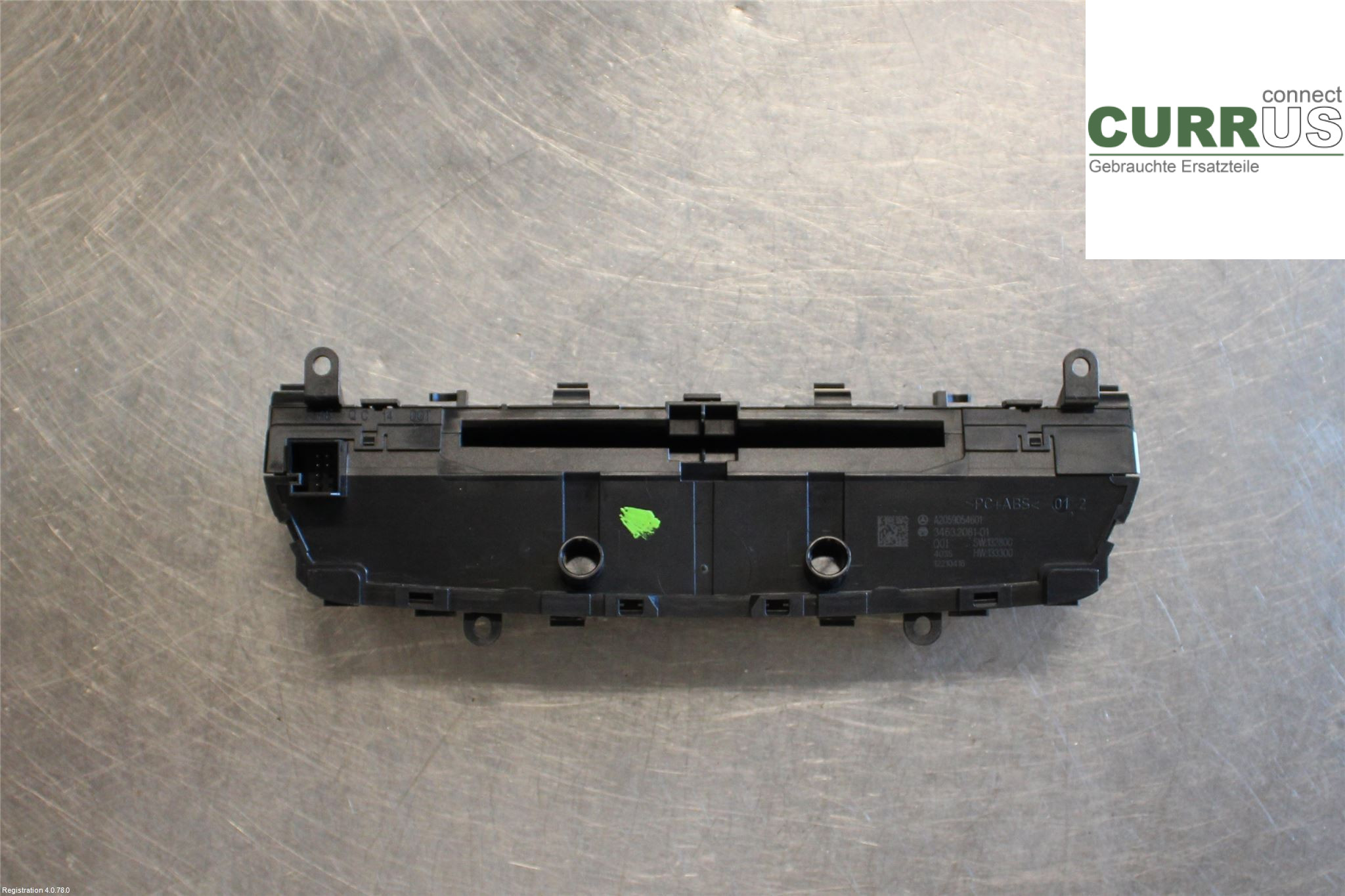 MB C-KLASS (W205)  14- Radio CD / Multimedia panel A 205 905 46 01  2.1L OM651.921