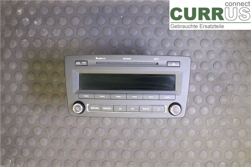 SKODA OCTAVIA    05-13 Radio-CD-/Multimedia-Panel  CFHC