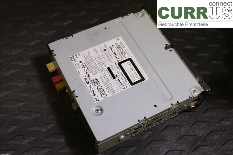 AUDI A3/S3 8V  13-20 Radio-CD-/Multimedia-Panel 8V0035840B 