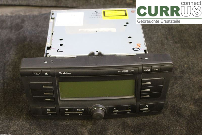 SKODA OCTAVIA    05-13 Radio-CD-/Multimedia-Panel 1Z0035156C BMM