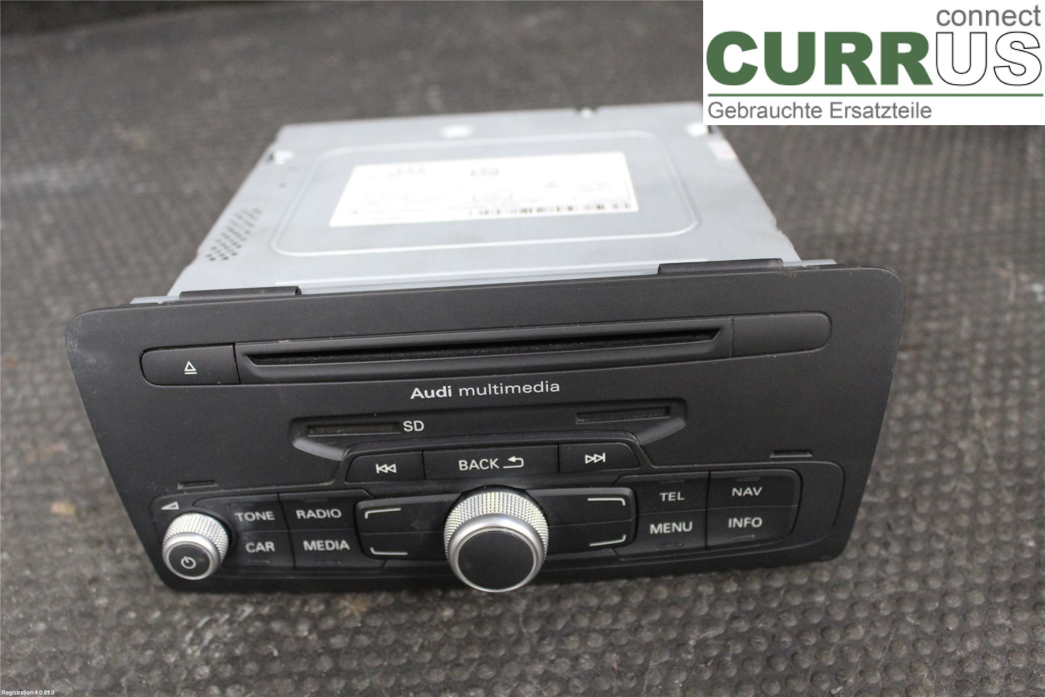 AUDI A1/S1  11-18 Radio CD / panel multimedialny 8X0 035 180 GX CAYC