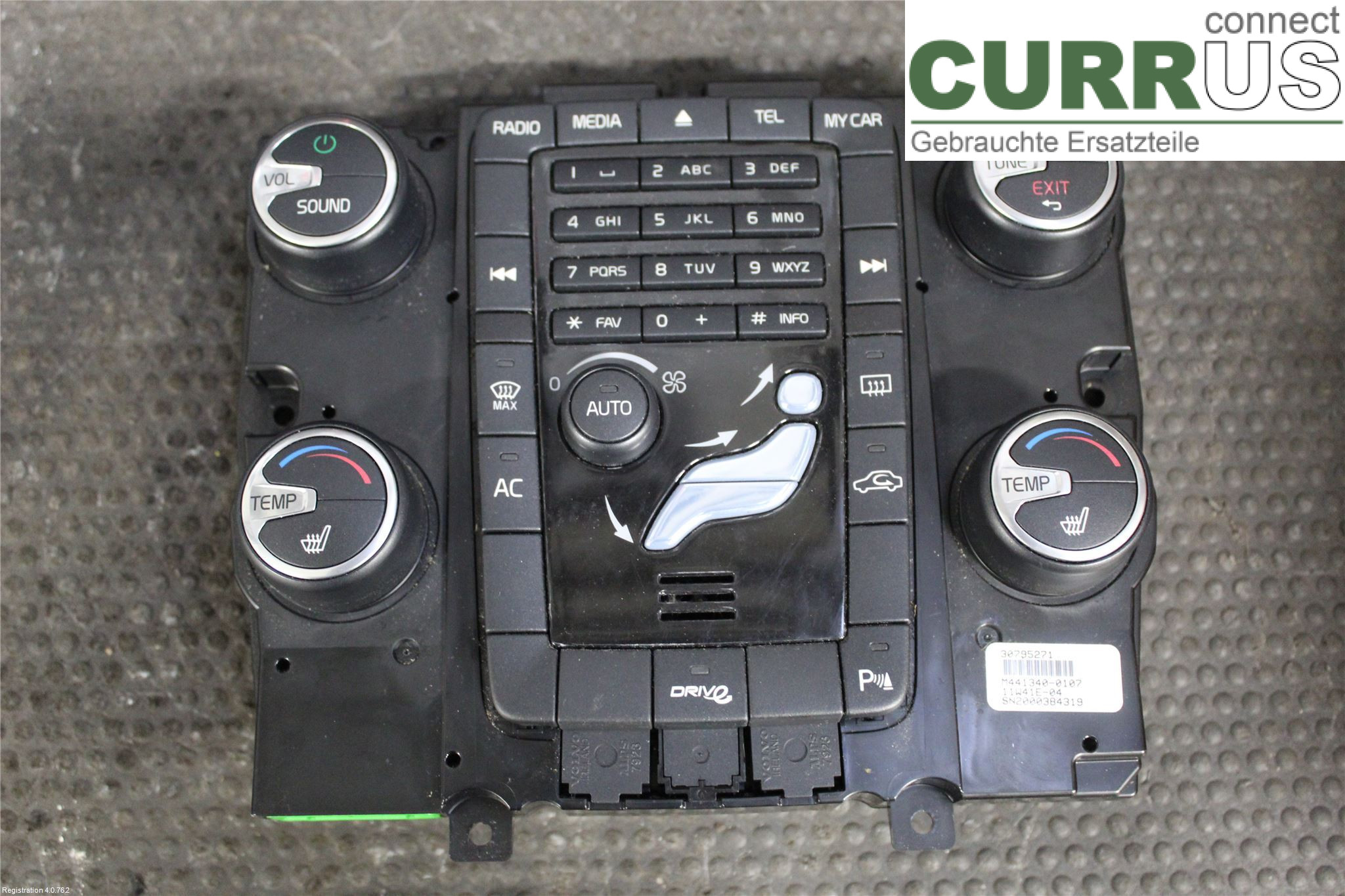 VOLVO V70      08-13 Radio CD / Multimedia panel 30795271 D4162T
