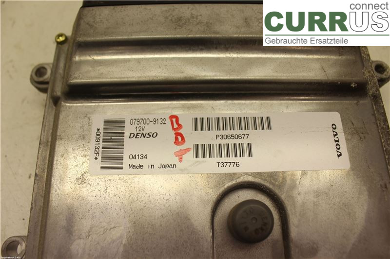 VOLVO V50      04-07 Engine Control Unit (ECU) 30650677 B5244S4
