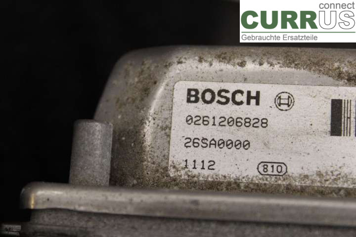 VOLVO XC70   01-04 Engine Control Unit (ECU) 0261206828 2,4T/B5244T3