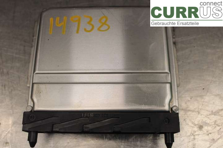 VOLVO XC70   01-04 Engine Control Unit (ECU) 30637733AA 2,4D/D5244T