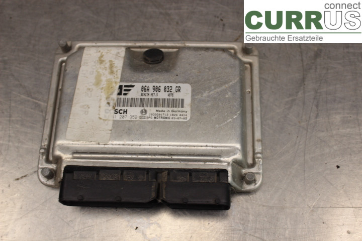 VW SHARAN      01-10 Unité de contrôle moteur (ECU) 06A906032GR 2,0i/ATM