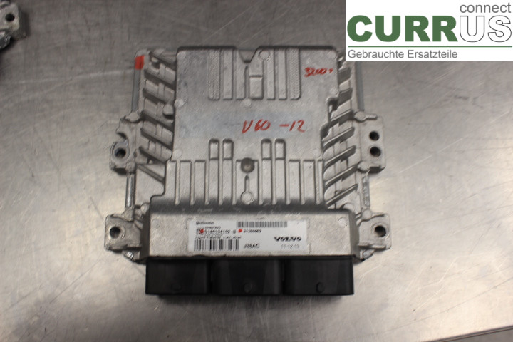 VOLVO V60  11-13 Sterownik silnika (ECU) 31355669 