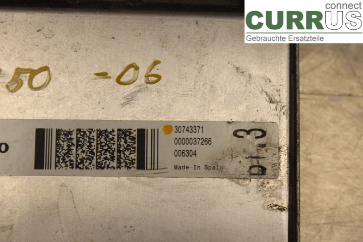 VOLVO V50      04-07 Engine Control Unit (ECU) 30743371 