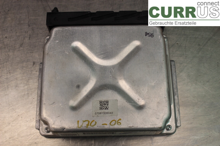 VOLVO V70 05-08 Engine Control Unit (ECU) 30684877A