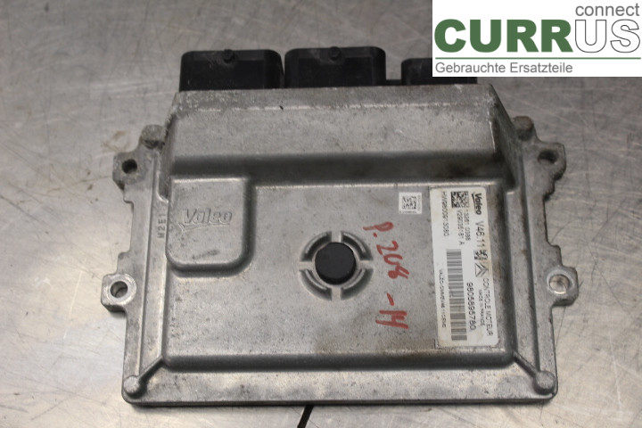 PEUGEOT 208 12-15 Engine Control Unit (ECU) 9805895780 