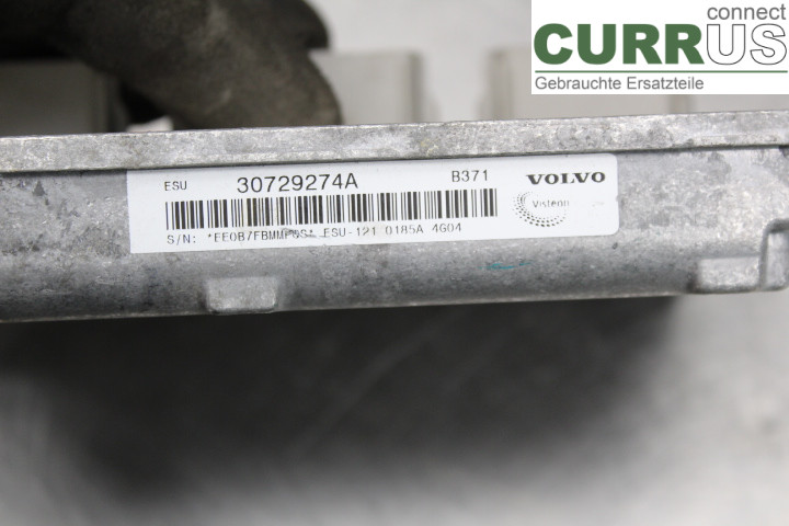 VOLVO V50      04-07 Engine Control Unit (ECU) 30729274A 
