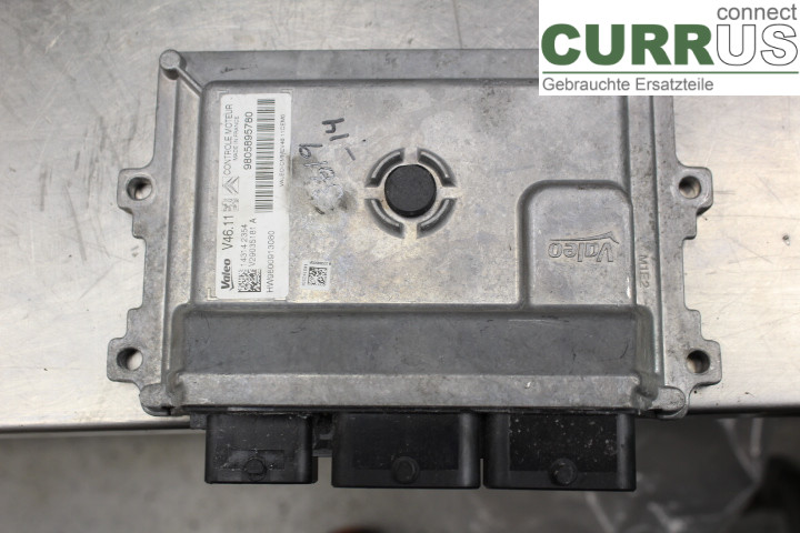 PEUGEOT 208 12-15 Engine Control Unit (ECU) 9805895780 