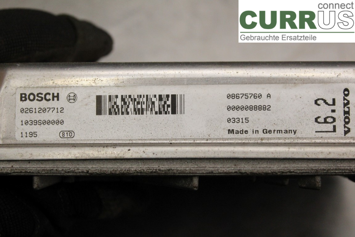 VOLVO V70      00-04 Engine Control Unit (ECU) 08675760A 2,5T/B5254T2