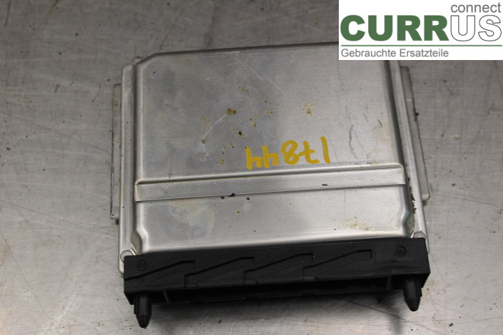 VOLVO V70      05-08 Engine Control Unit (ECU) 30668478A 2.5T/B5254T4