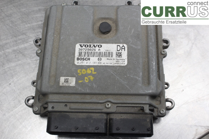 VOLVO V70 05-08 Engine Control Unit (ECU) 30729826A