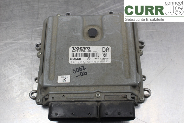 VOLVO V70      05-08 Engine Control Unit (ECU) 30771550AB 
