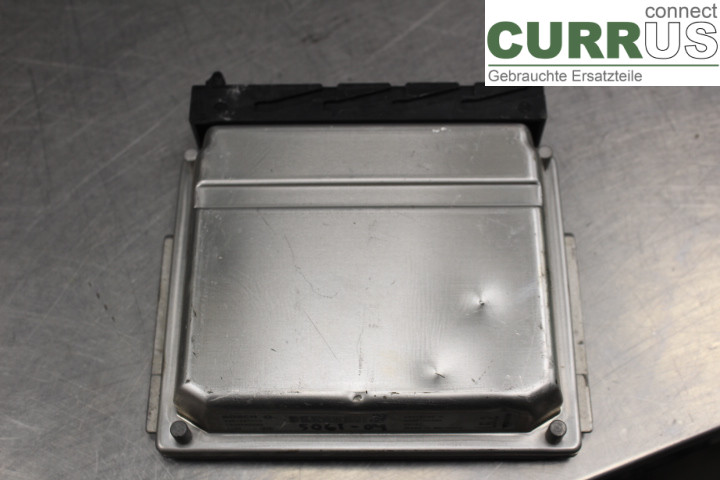 VOLVO V70      00-04 Engine Control Unit (ECU) 08675760A 