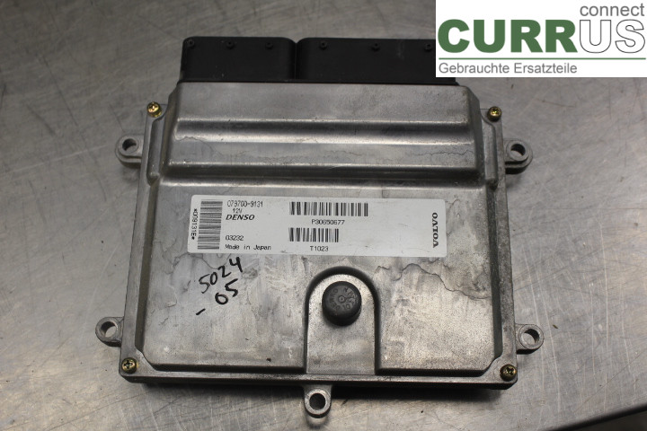 VOLVO V50      04-07 Sterownik silnika (ECU) 8603937 